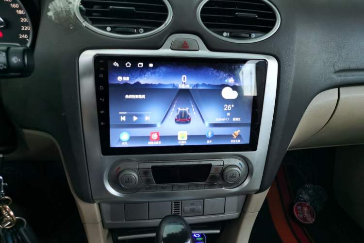 Used Ford Focus 2013 Hatchback Classic 1.8L Automatic Fashion Edition Audio And AC Panel