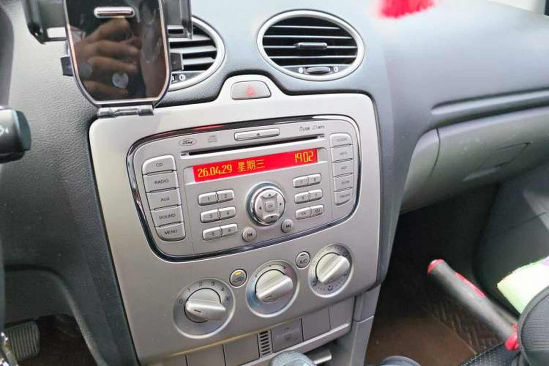 Used Ford Focus 2013 Hatchback Classic 1.8L Automatic Base Model Audio And AC Panel