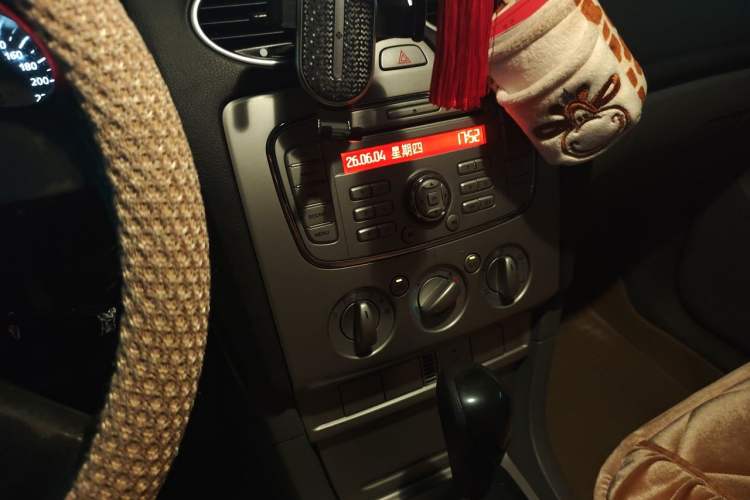 Used Ford Focus 2013 Hatchback Classic 1.8L Automatic Base Model Audio And AC Panel