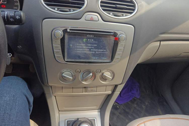 Used Ford Focus 2013 Hatchback Classic 1.8L Manual Base Model Audio And AC Panel