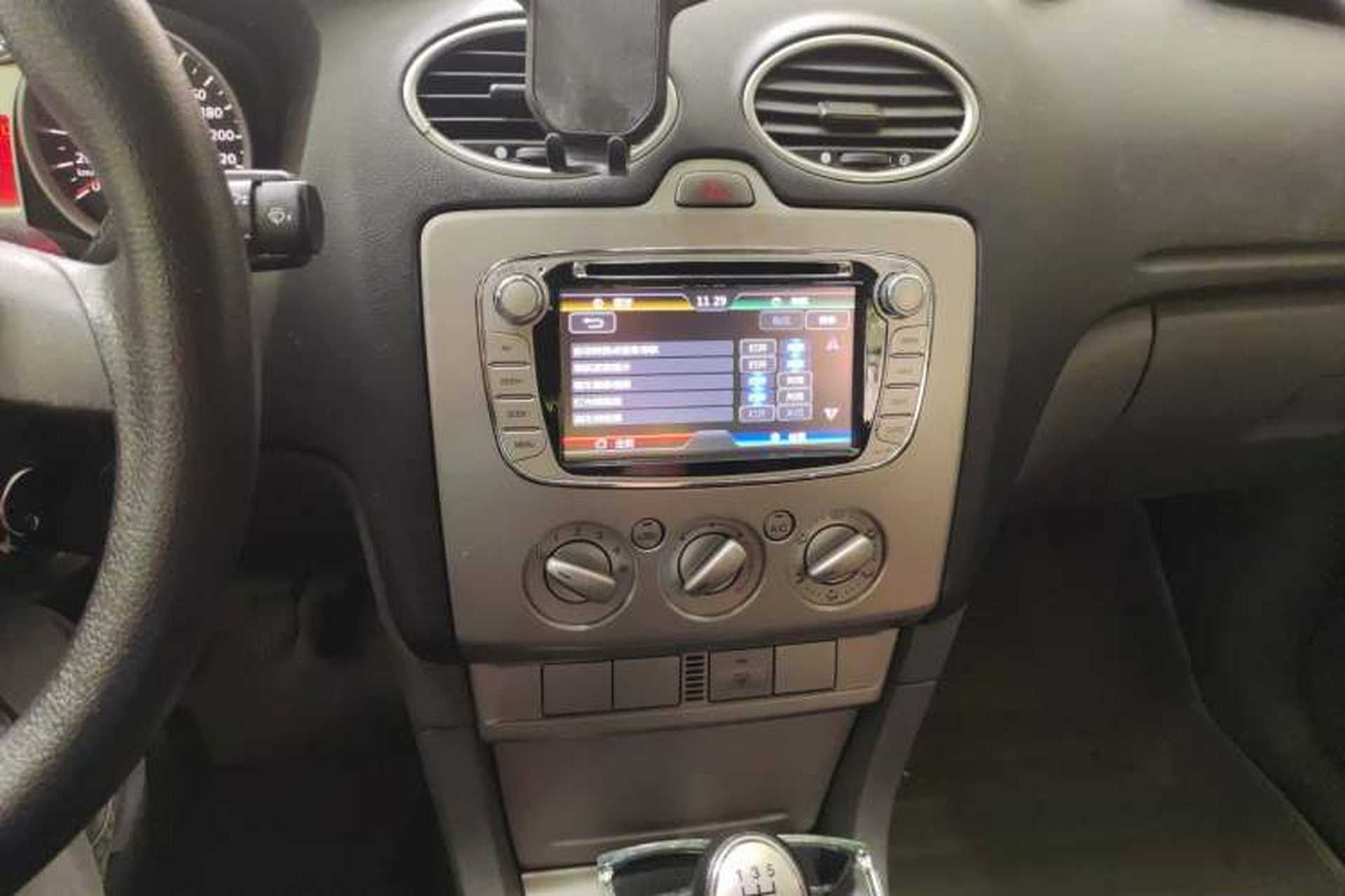 Used Ford Focus 2013 Hatchback Classic 1.8L Manual Base Model Audio And AC Panel
