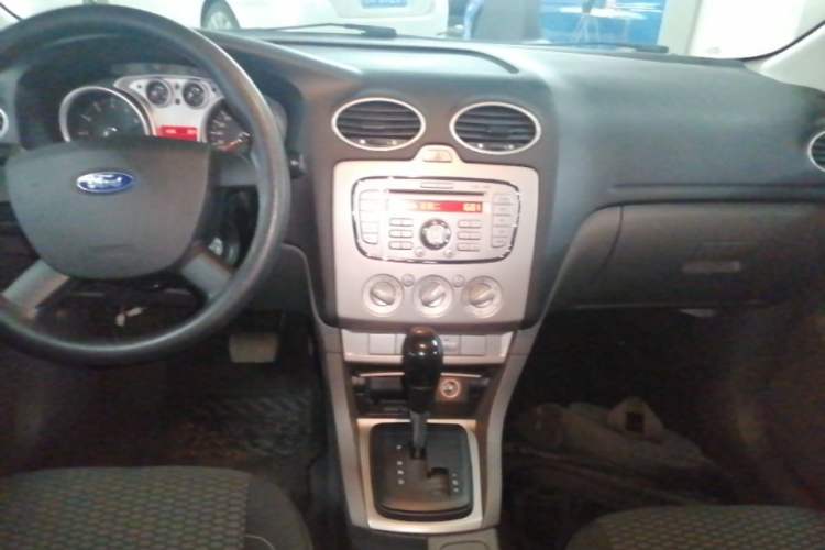 Used Ford Focus 2013 Hatchback Classic 1.8L Automatic Base Model Audio And AC Panel