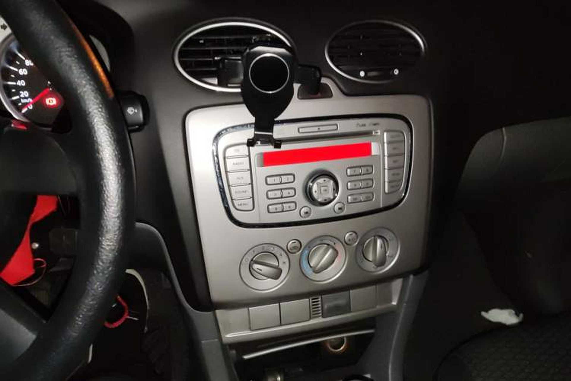 Used Ford Focus 2013 Hatchback Classic 1.8L Manual Base Model Audio And AC Panel