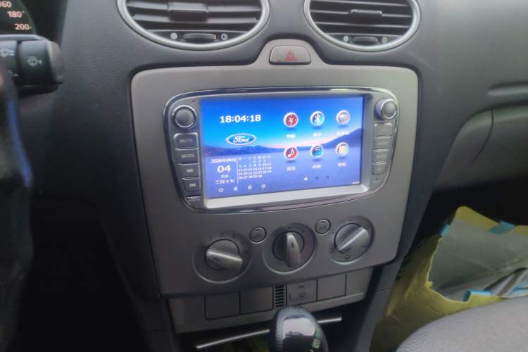 Used Ford Focus 2013 Hatchback Classic 1.8L Automatic Base Model Audio And AC Panel