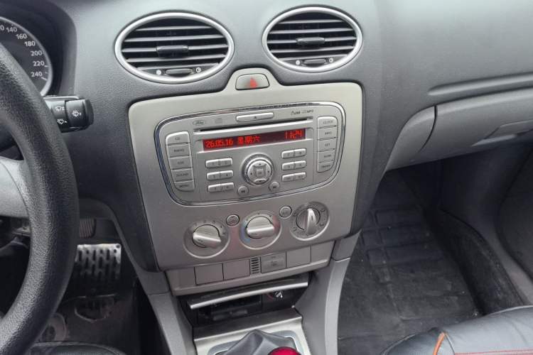 Used Ford Focus 2013 Hatchback Classic 1.8L Manual Millionth Anniversary Edition Audio And AC Panel