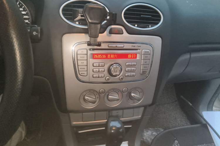 Used Ford Focus 2013 Hatchback Classic 1.8L Automatic Base Model Audio And AC Panel