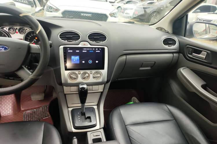 Used Ford Focus 2013 Hatchback Classic 1.8L Automatic Base Model Audio And AC Panel