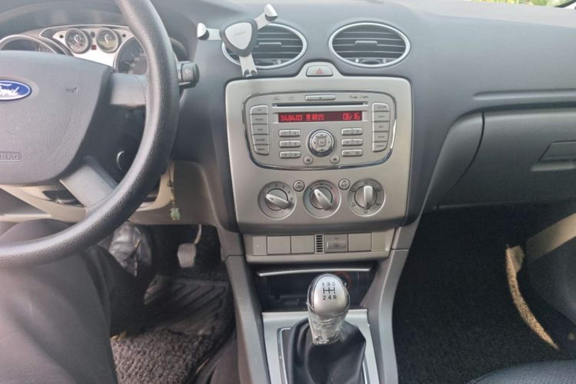 Used Ford Focus 2013 Hatchback Classic 1.8L Manual Base Model Audio And AC Panel