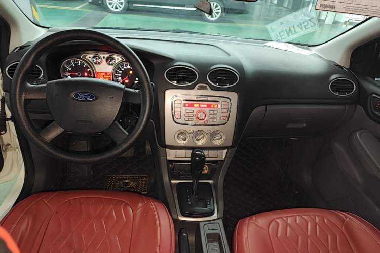 Used Ford Focus 2013 Hatchback Classic 1.8L Automatic Base Model Audio And AC Panel