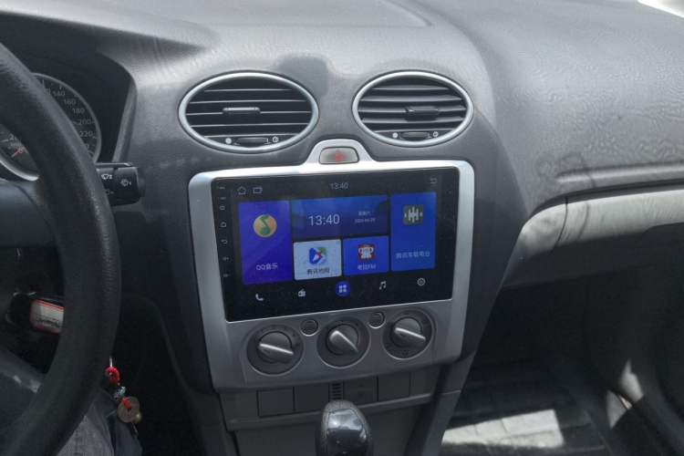 Used Ford Focus 2013 Hatchback Classic 1.8L Automatic Base Model Audio And AC Panel