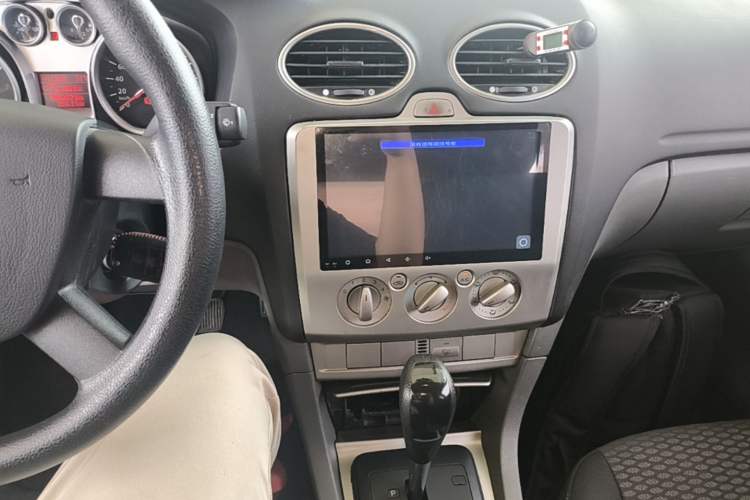 Used Ford Focus 2013 Hatchback Classic 1.8L Automatic Base Model Audio And AC Panel