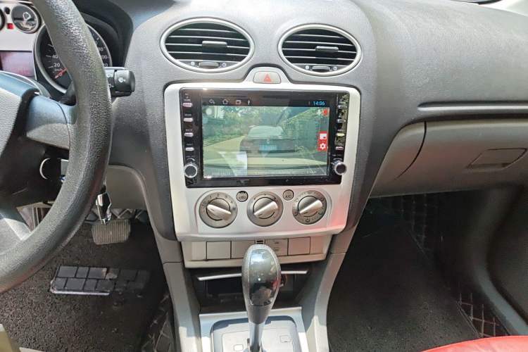 Used Ford Focus 2013 Hatchback Classic 1.8L Automatic Base Model Audio And AC Panel