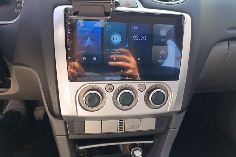 Used Ford Focus 2013 Hatchback Classic 1.8L Manual Base Model Audio And AC Panel