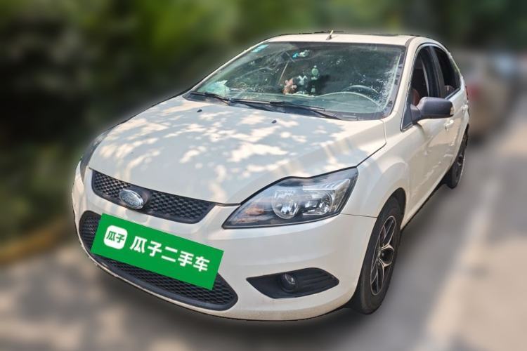 Used Ford Focus 2013 Hatchback Classic 1.8L Automatic Millionth Anniversary Edition Guazi used car, China used car export, Used car for sale, Used cars, Cheapest cars for sale