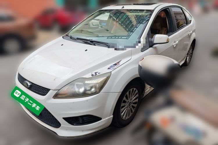 Used Ford Focus 2013 Hatchback Classic 1.8L Automatic Fashion Edition Guazi used car, China used car export, Used car for sale, Used  cars, Cheapest cars for sale