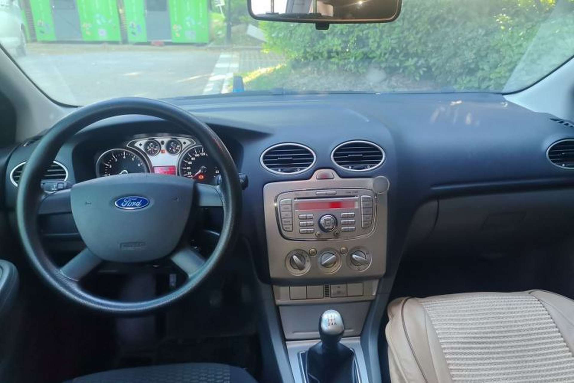 Used Ford Focus 2013 Hatchback Classic 1.8L Manual Base Model Center Console
