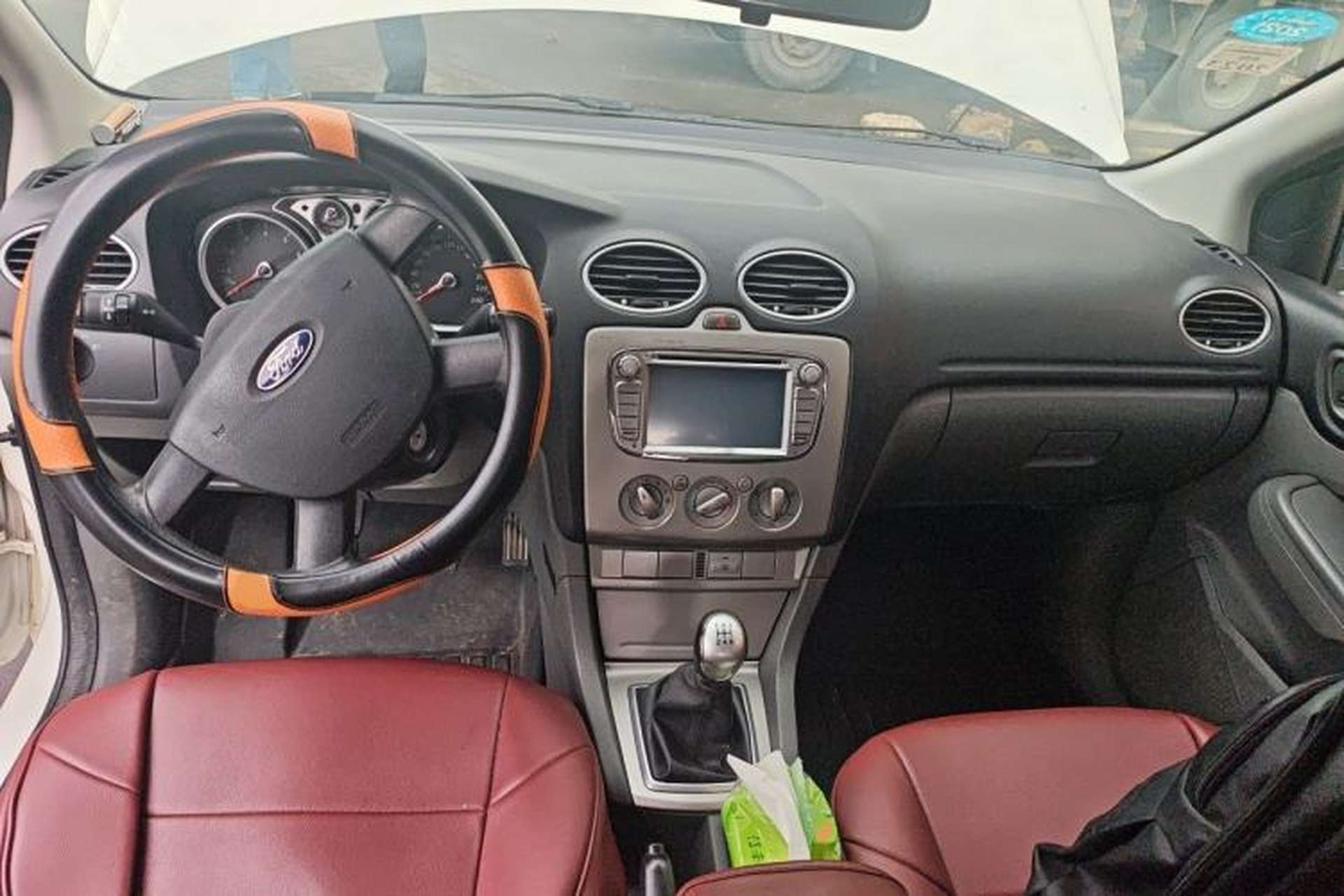 Used Ford Focus 2013 Hatchback Classic 1.8L Manual Base Model Center Console