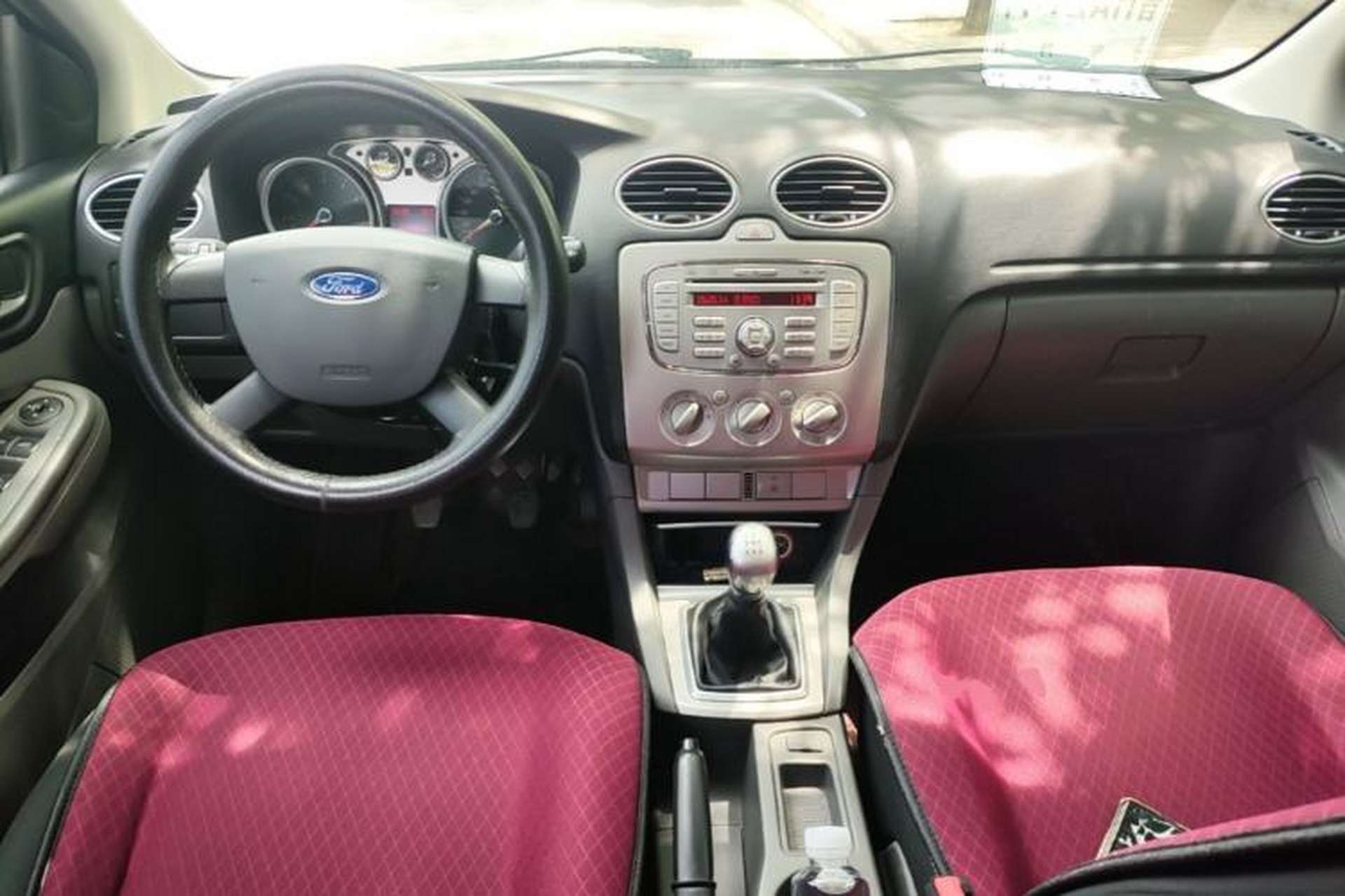 Used Ford Focus 2013 Hatchback Classic 1.8L Manual Base Model Center Console