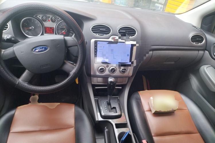 Used Ford Focus 2013 Hatchback Classic 1.8L Automatic Millionth Anniversary Edition Center Console