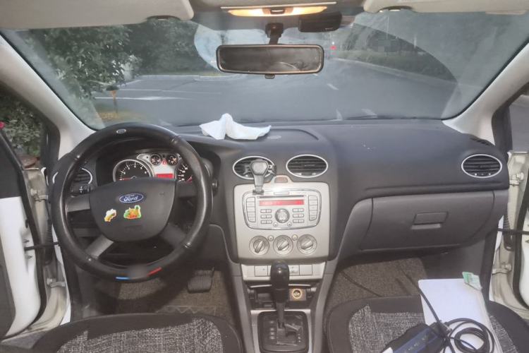 Used Ford Focus 2013 Hatchback Classic 1.8L Automatic Base Model Center Console