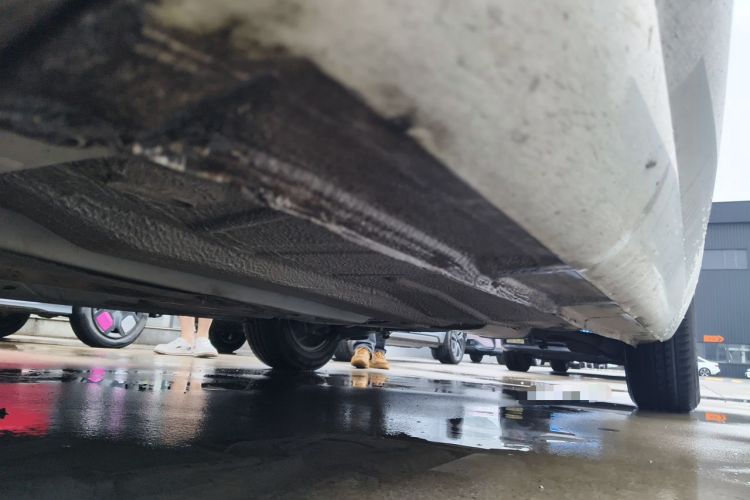 Used Ford Focus 2013 Sedan Classic 1.8L Automatic Base Model Chassis Front Left