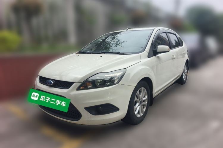 Used Ford Focus 2013 Hatchback Classic 1.8L Automatic Base Model Guazi used car, China used car export, Used car for sale, Used cars, Cheapest cars for sale