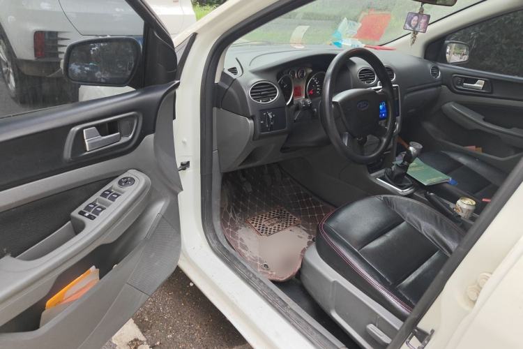 Used Ford Focus 2013 Hatchback Classic 1.8L Manual Base Model Driver Seat