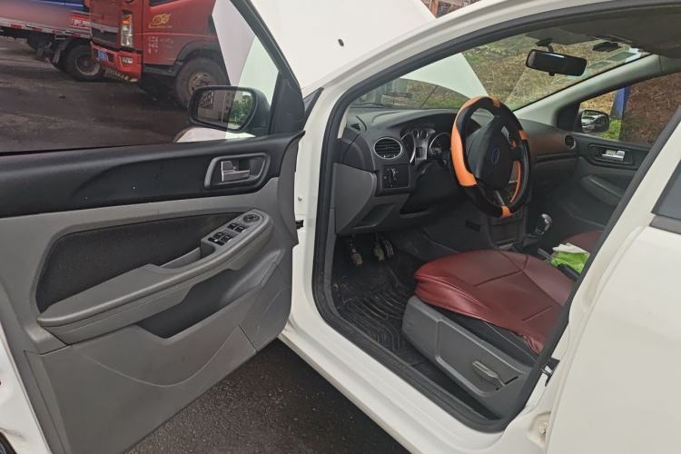 Used Ford Focus 2013 Hatchback Classic 1.8L Manual Base Model Driver Seat