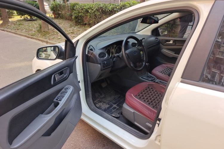 Used Ford Focus 2013 Hatchback Classic 1.8L Automatic Base Model Driver Seat