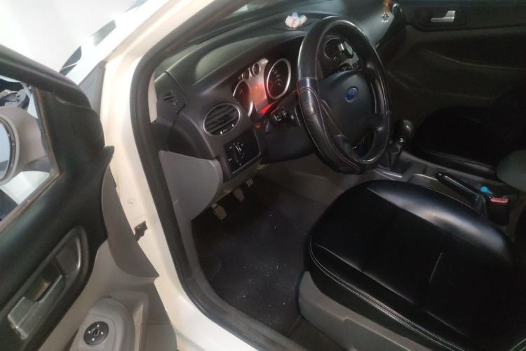 Used Ford Focus 2013 Hatchback Classic 1.8L Manual Millionth Anniversary Edition Driver Seat