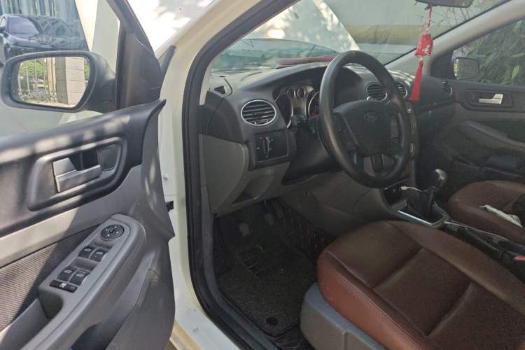 Used Ford Focus 2013 Hatchback Classic 1.8L Manual Base Model Driver Seat