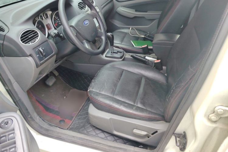 Used Ford Focus 2013 Hatchback Classic 1.8L Automatic Base Model Driver Seat