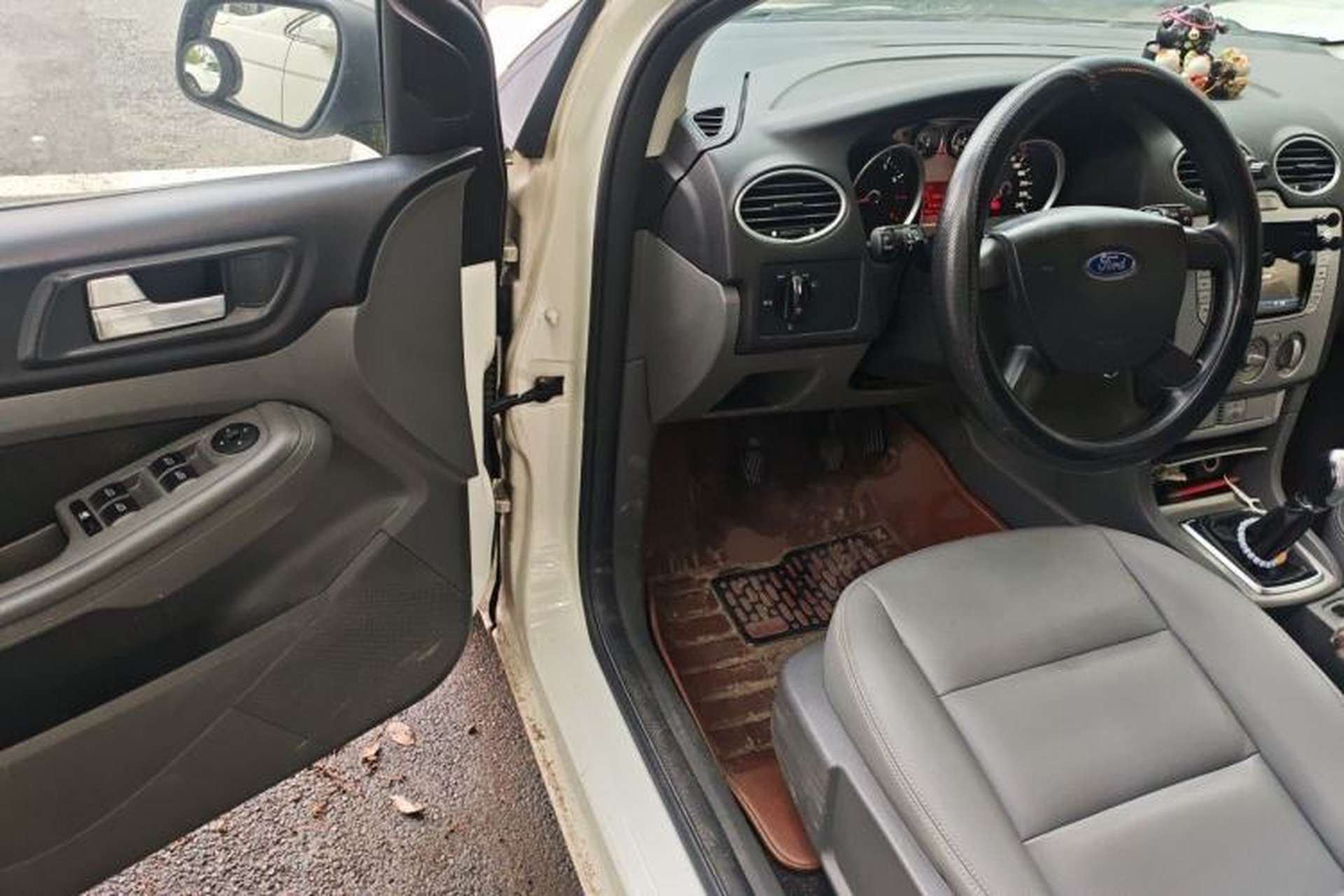 Used Ford Focus 2013 Hatchback Classic 1.8L Manual Base Model Driver Seat