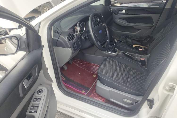 Used Ford Focus 2013 Hatchback Classic 1.8L Manual Base Model Driver Seat