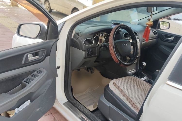 Used Ford Focus 2013 Hatchback Classic 1.8L Manual Base Model Driver Seat