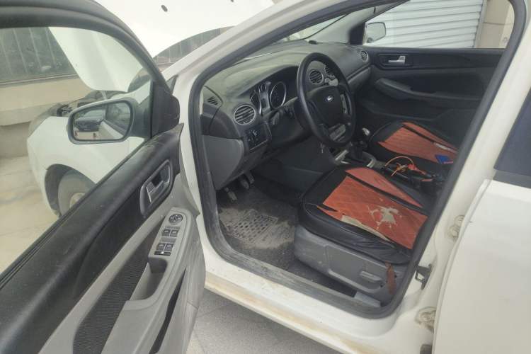 Used Ford Focus 2013 Hatchback Classic 1.8L Manual Base Model Driver Seat