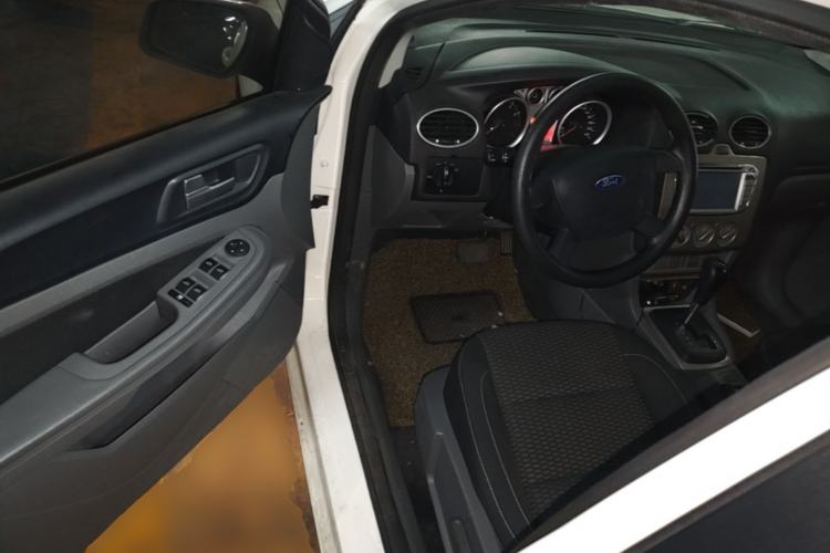 Used Ford Focus 2013 Hatchback Classic 1.8L Automatic Base Model Driver Seat