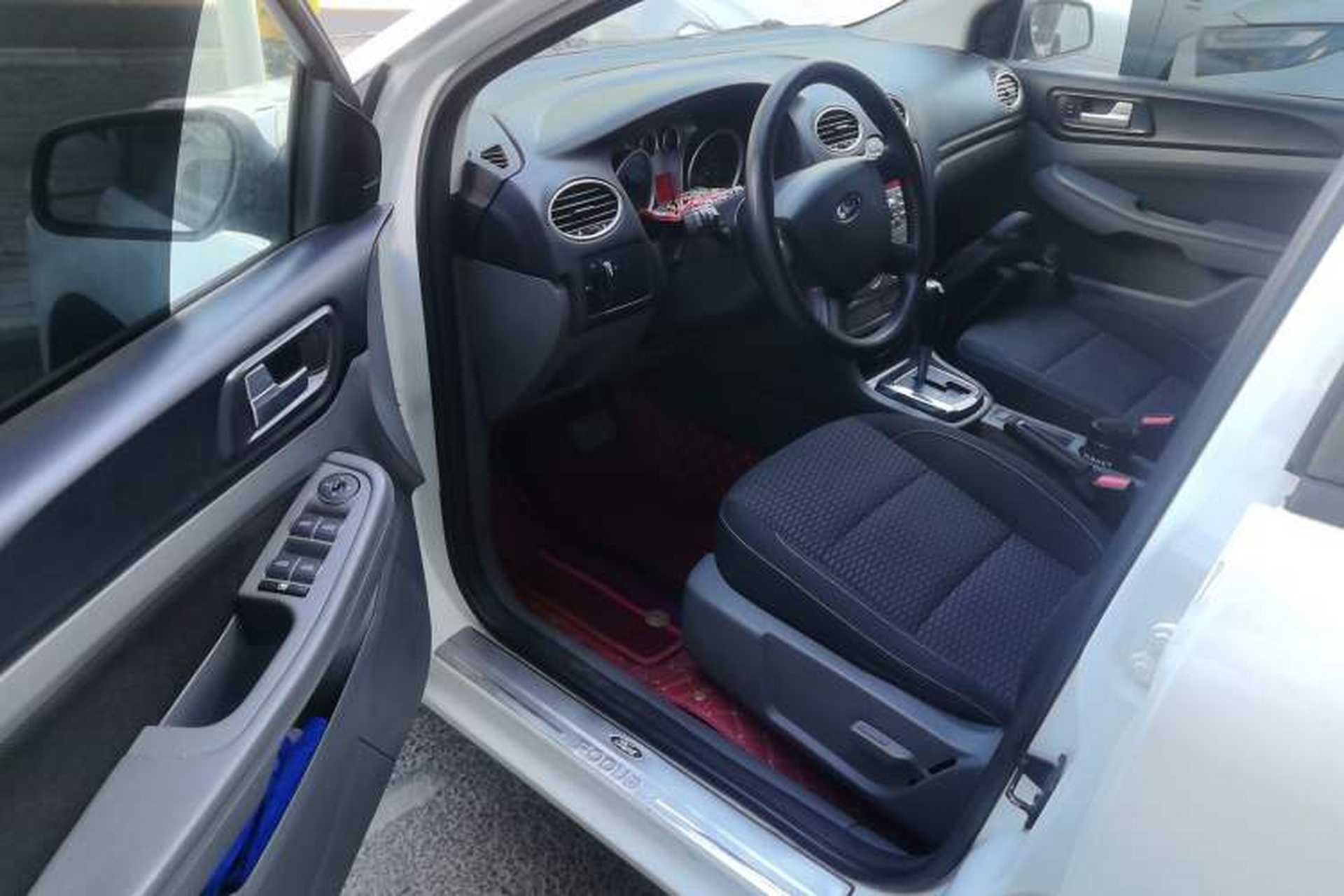Used Ford Focus 2013 Hatchback Classic 1.8L Automatic Base Model Driver Seat