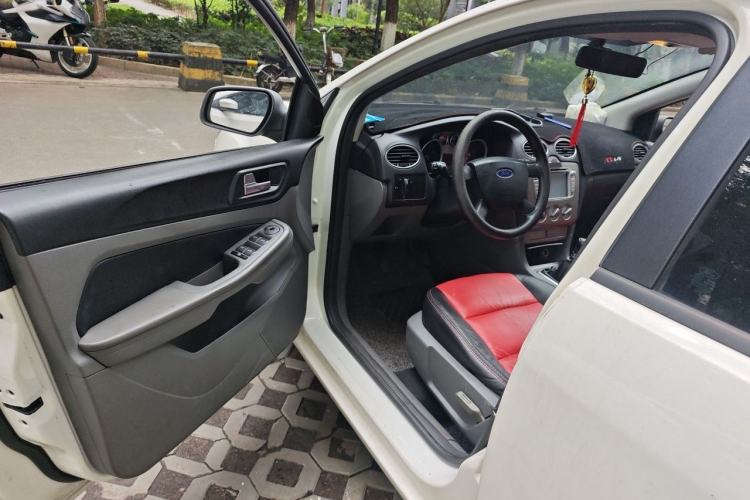 Used Ford Focus 2013 Hatchback Classic 1.8L Manual Base Model Driver Seat