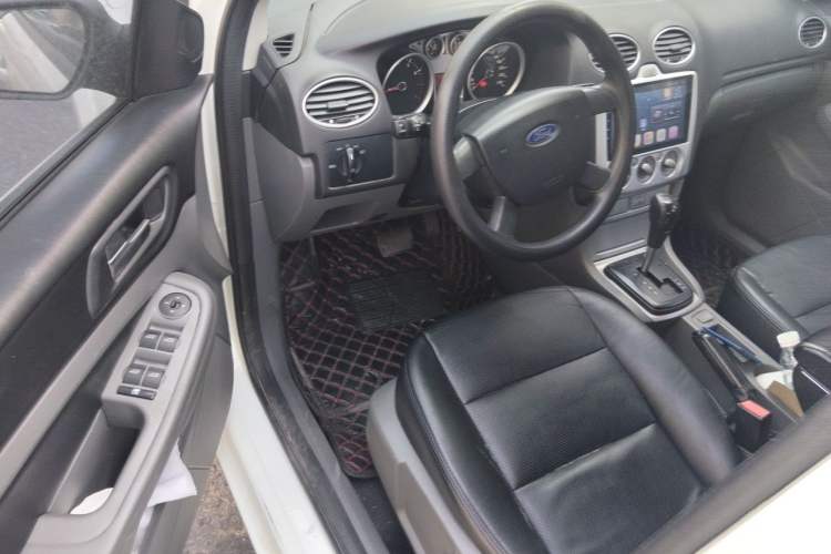 Used Ford Focus 2013 Hatchback Classic 1.8L Automatic Base Model Driver Seat