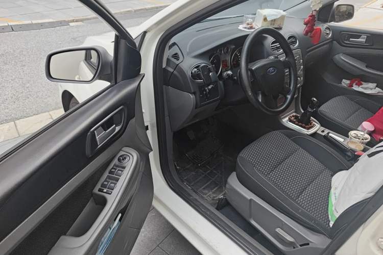 Used Ford Focus 2013 Hatchback Classic 1.8L Manual Base Model Driver Seat
