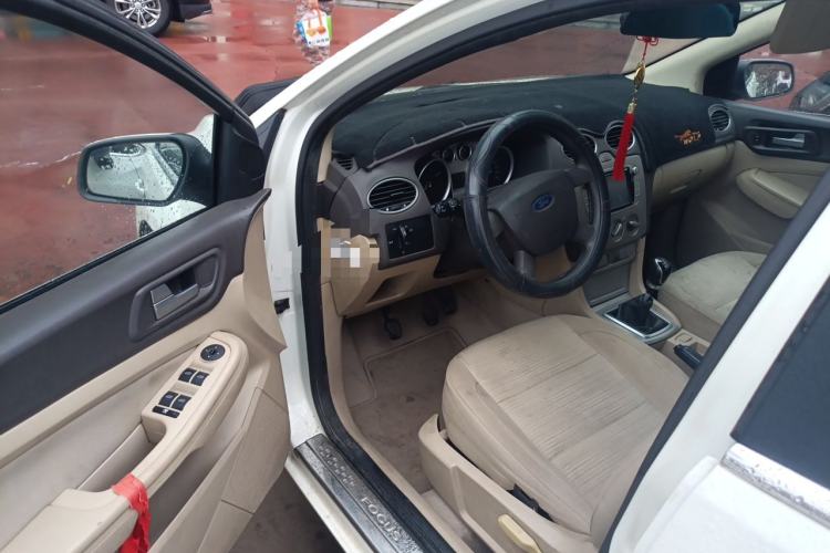 Used Ford Focus 2013 Sedan Classic 1.8L Manual Base Model Driver Seat