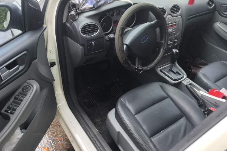 Used Ford Focus 2013 Hatchback Classic 1.8L Automatic Base Model Driver Seat