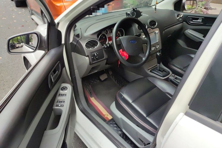 Used Ford Focus 2013 Hatchback Classic 1.8L Automatic Base Model Driver Seat