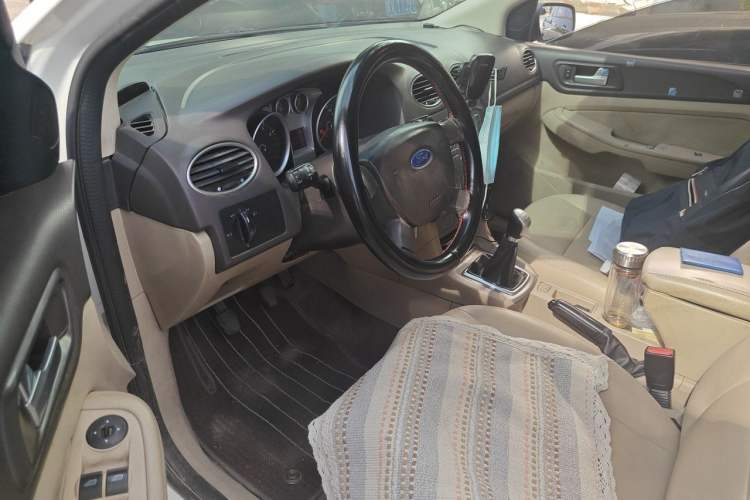 Used Ford Focus 2013 Sedan Classic 1.8L Manual Base Model Driver Seat