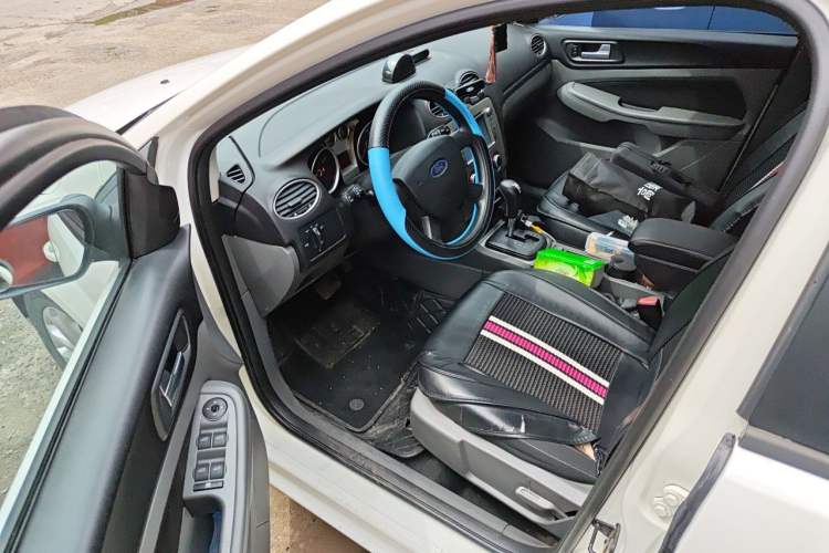 Used Ford Focus 2013 Hatchback Classic 1.8L Automatic Base Model Driver Seat