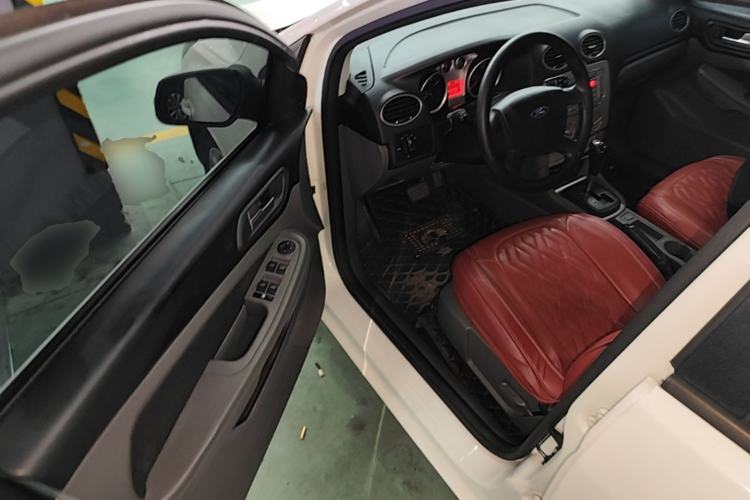 Used Ford Focus 2013 Hatchback Classic 1.8L Automatic Base Model Driver Seat