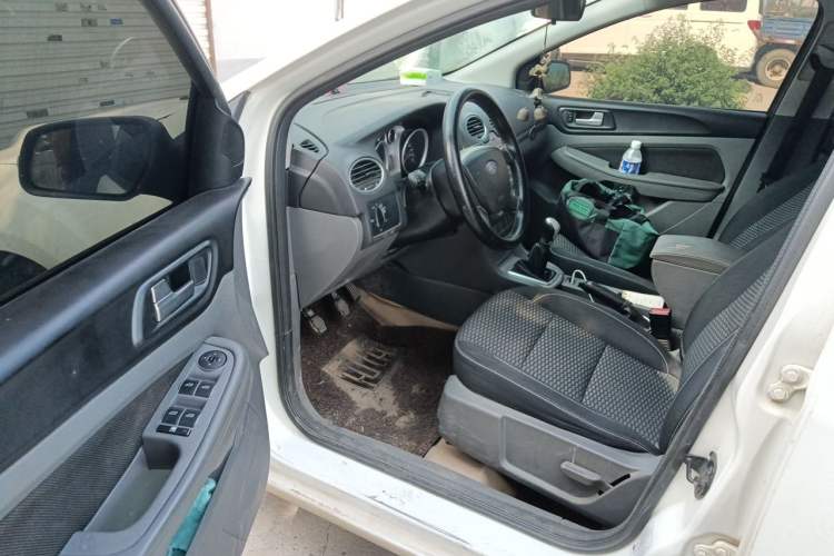 Used Ford Focus 2013 Hatchback Classic 1.8L Manual Base Model Driver Seat