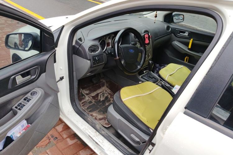 Used Ford Focus 2013 Hatchback Classic 1.8L Automatic Base Model Driver Seat