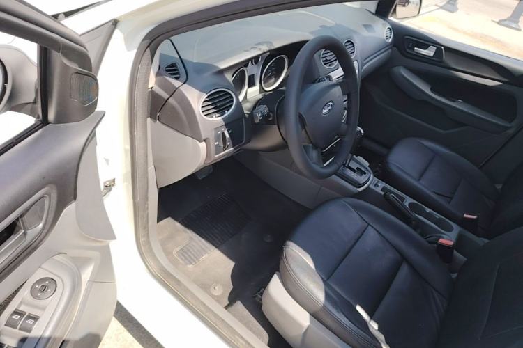 Used Ford Focus 2013 Hatchback Classic 1.8L Automatic Base Model Driver Seat